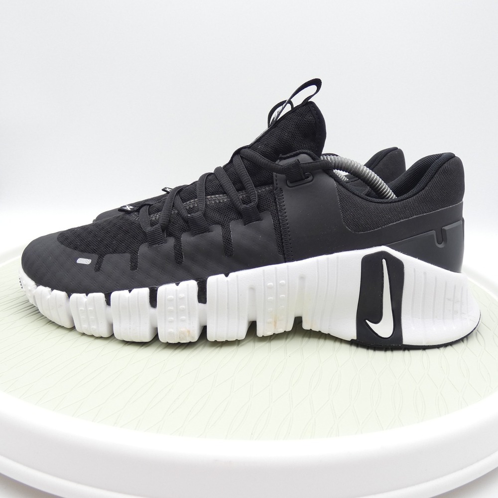 Nike Free Metcon 5 Mens Training Shoes Black White DV3949-001 Size 11.5